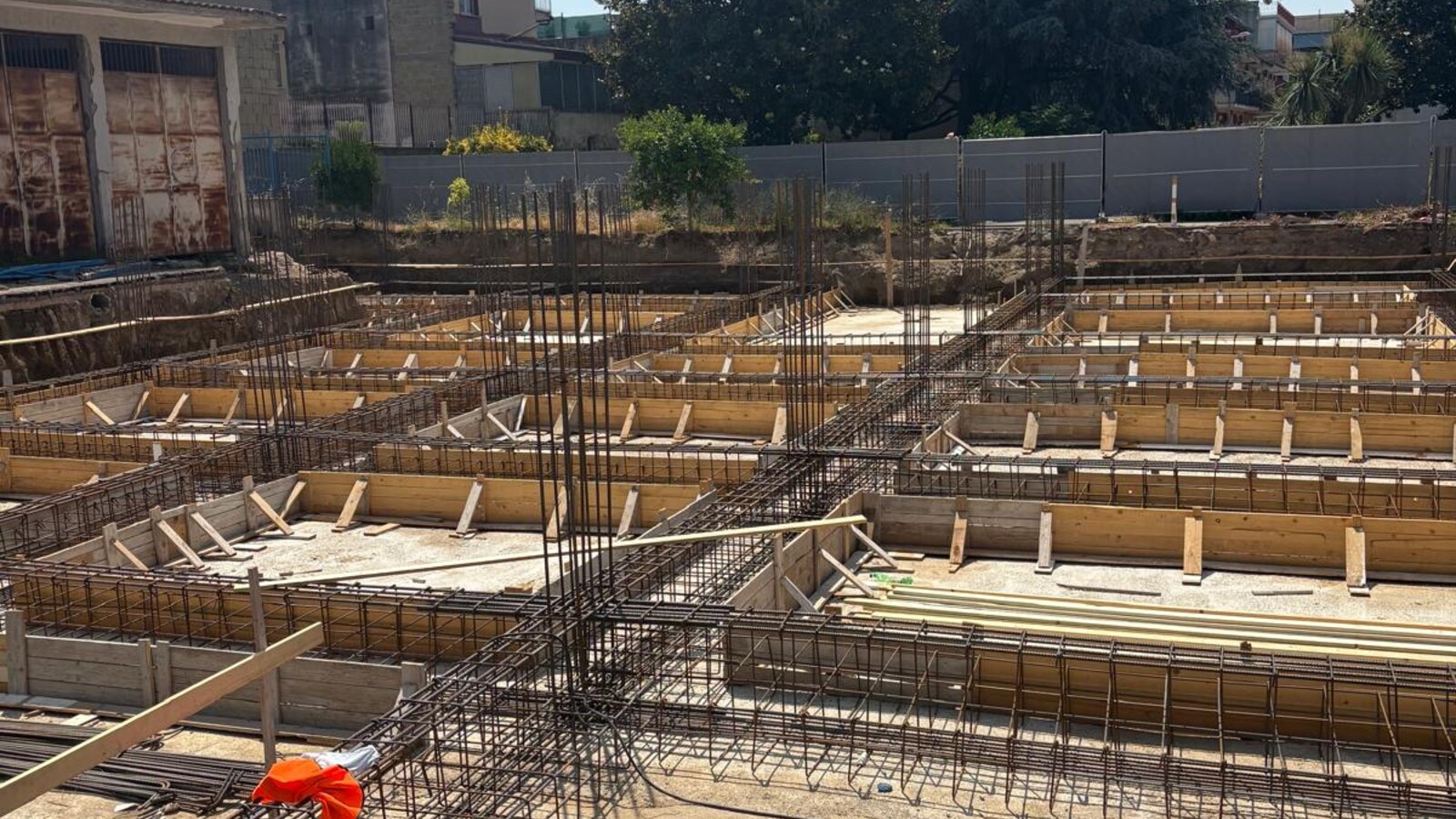Cantiere edile, fotografia dai materiali di Gruppo Capasso